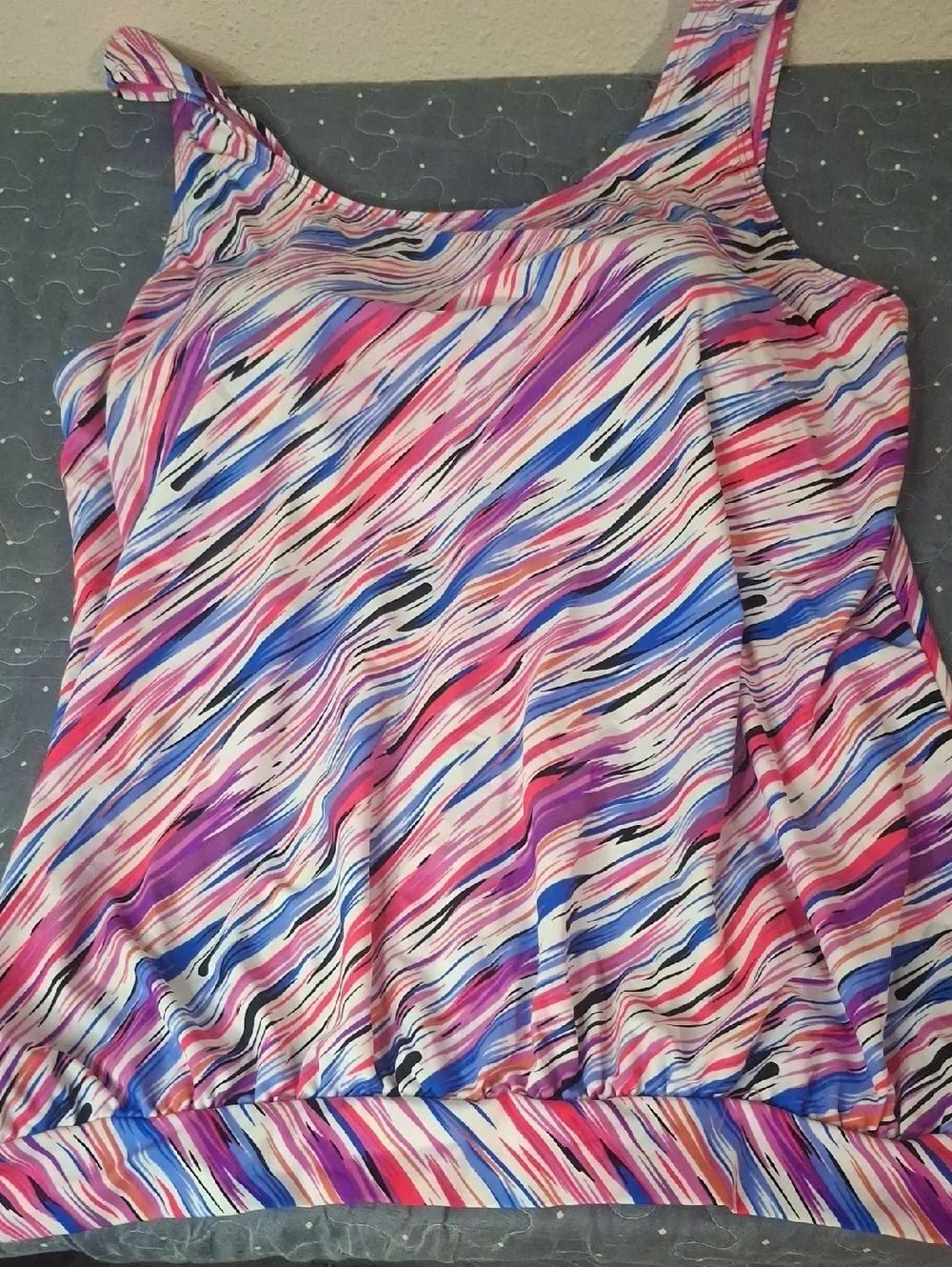 Women's Multicolor Printed Tankini Top size 2XL